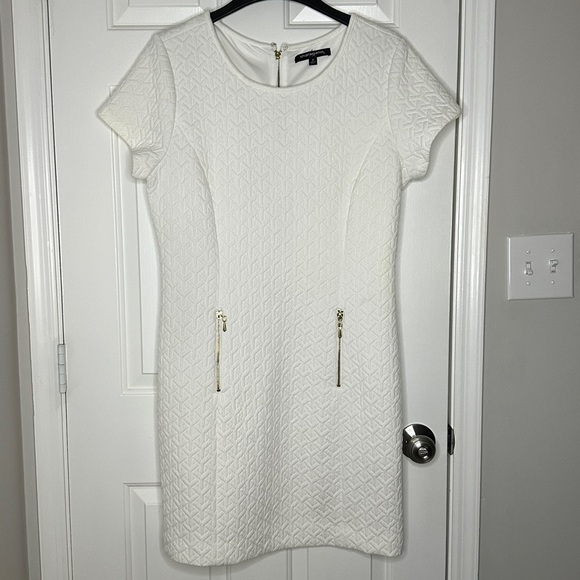 Like New Sharagano White Quilted A-line Dress Size 16 Round Neck Short Sleeve - Picture 1 of 5